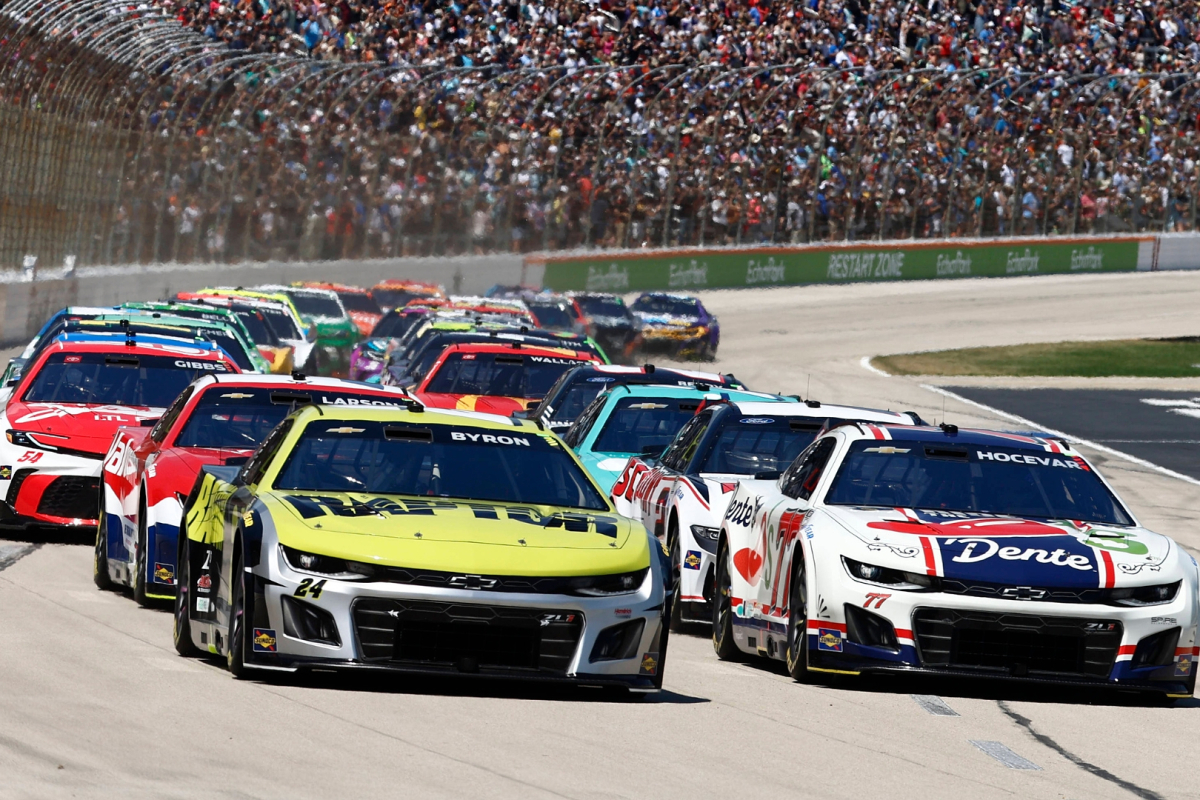 An image of a NASCAR Cup Series race at Texas Motor Speedway