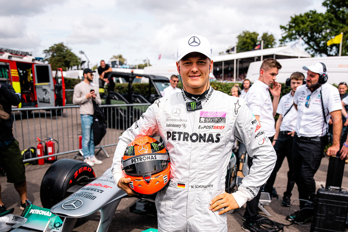 Schumacher breekt met Mercedes: "Uiteindelijk wil je als coureur gewoon racen"