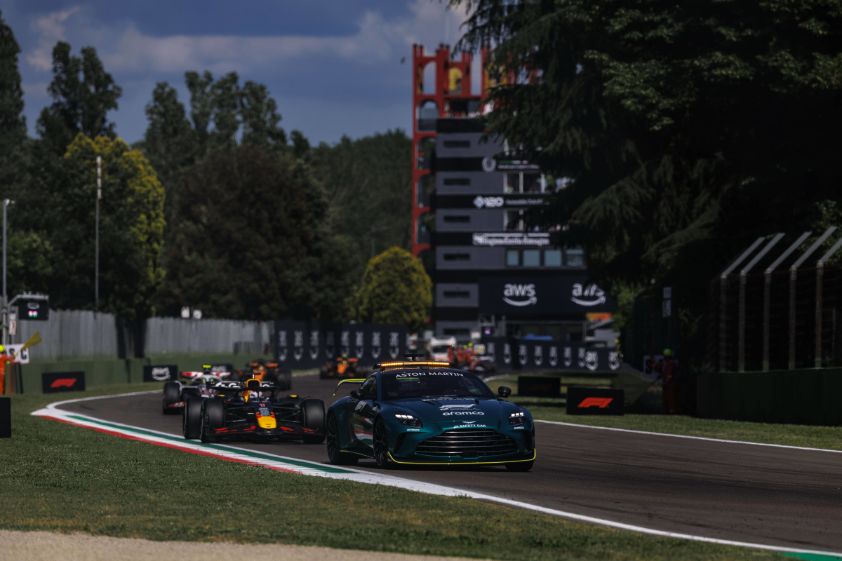 Wurz legt uit waarom safety car bij Antonelli wél logisch was: "Goede beslissing"