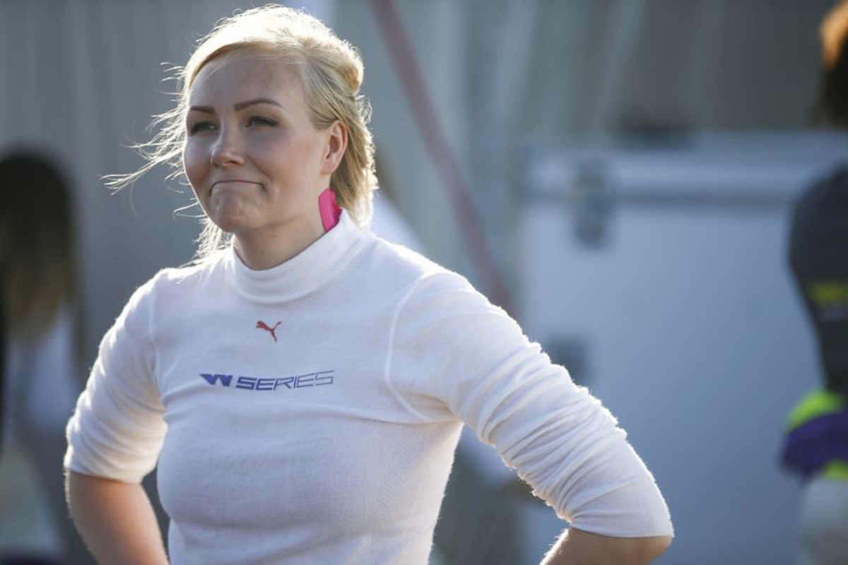 W Series-coureur Emma Kimiläinen moest naakt op de foto in ruil voor Indy Lights-zitje