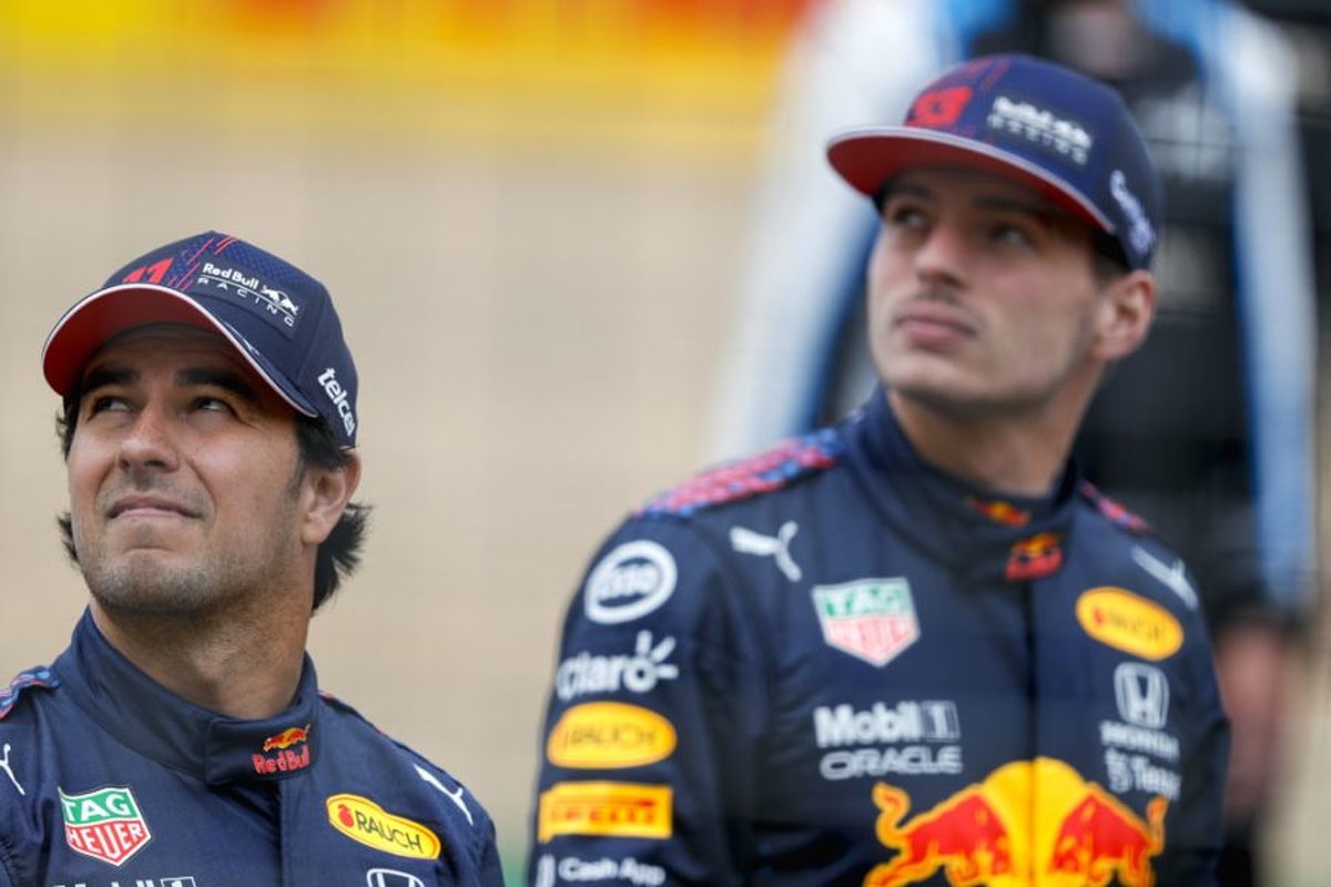 Verstappen negeert teamorder Red Bull en laat Pérez niet voorbij: "Heb mijn redenen"