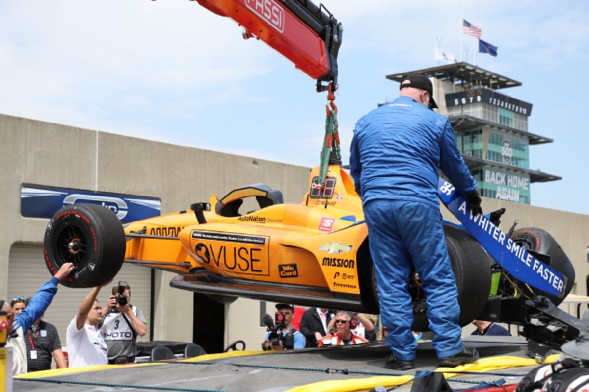 VIDEO: Alonso in huge crash in Indy test