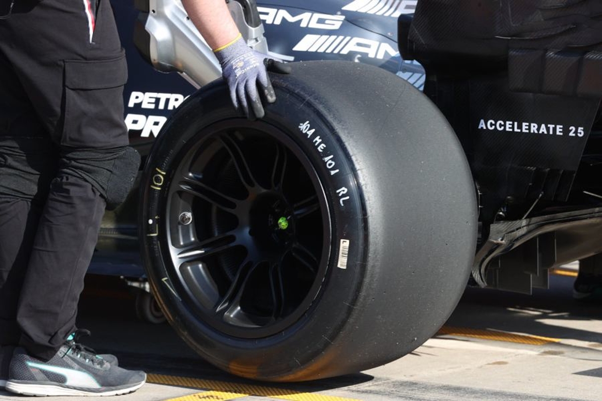 IN BEELD: de 18-inch bandentest van Mercedes en Pirelli op Imola