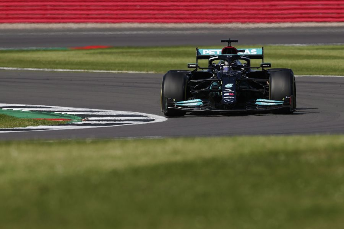 Mercedes verklaart slechte start Hamilton tijdens sprintrace op Silverstone