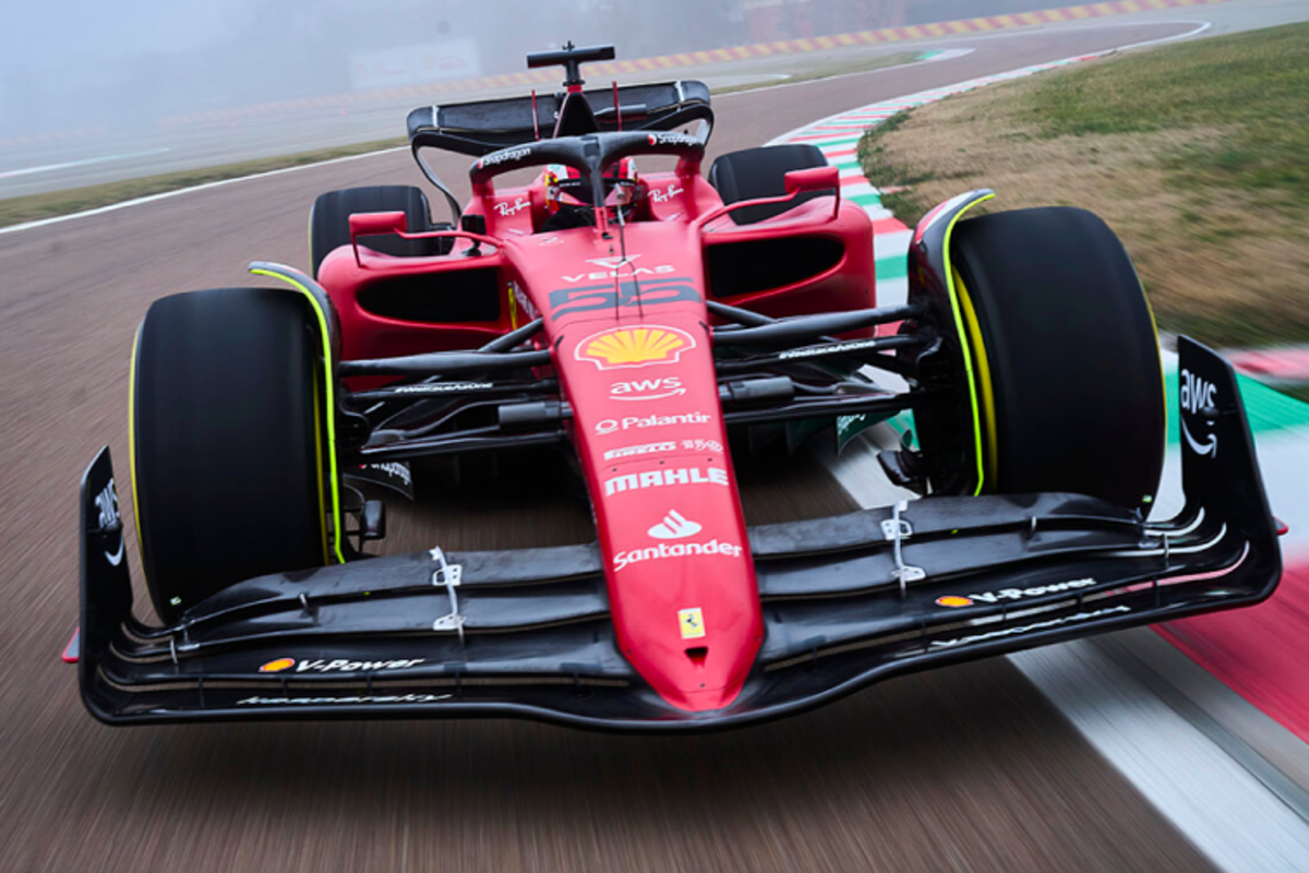 Hill ziet F1-75 van Ferrari een goede indruk maken: ''Fenomenaal''