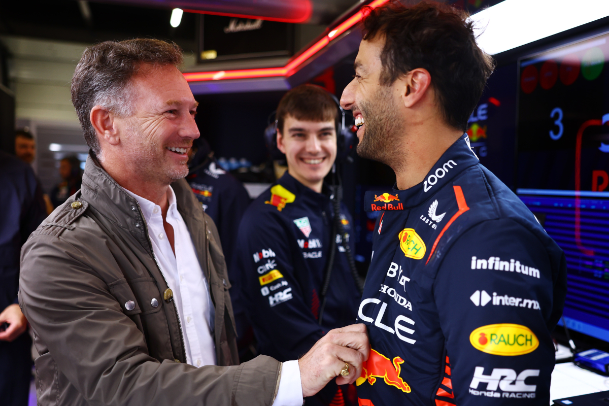 Ricciardo doet boekje open over test op Silverstone: "Paar honderdsten van Max af"