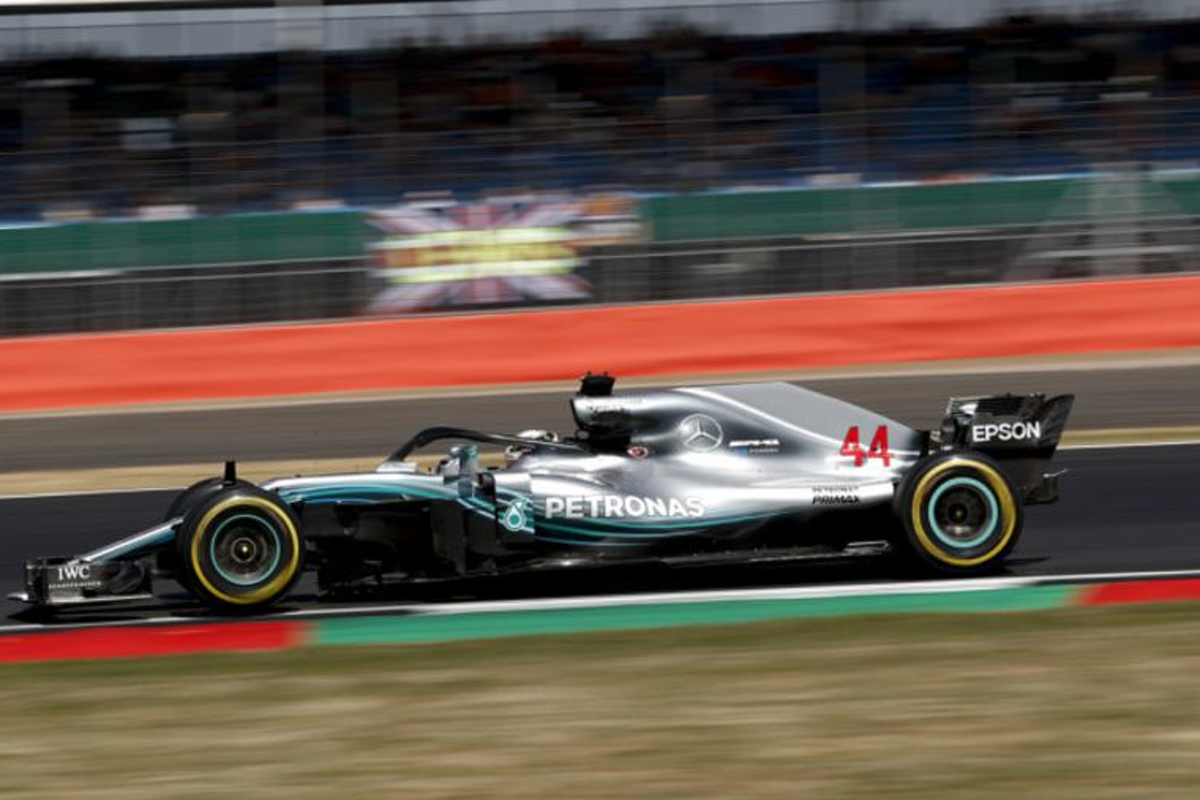 Hamilton snatches Silverstone pole from Vettel