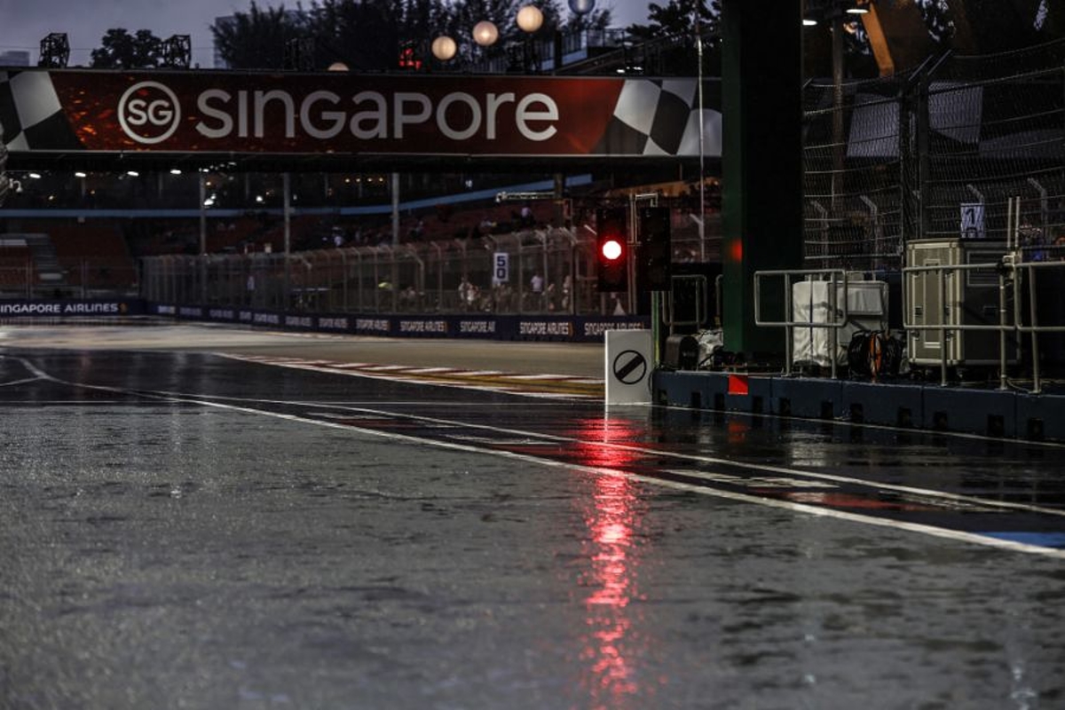 In beeld: Zware stortregen boven circuit in Singapore, chaos in het verschiet?