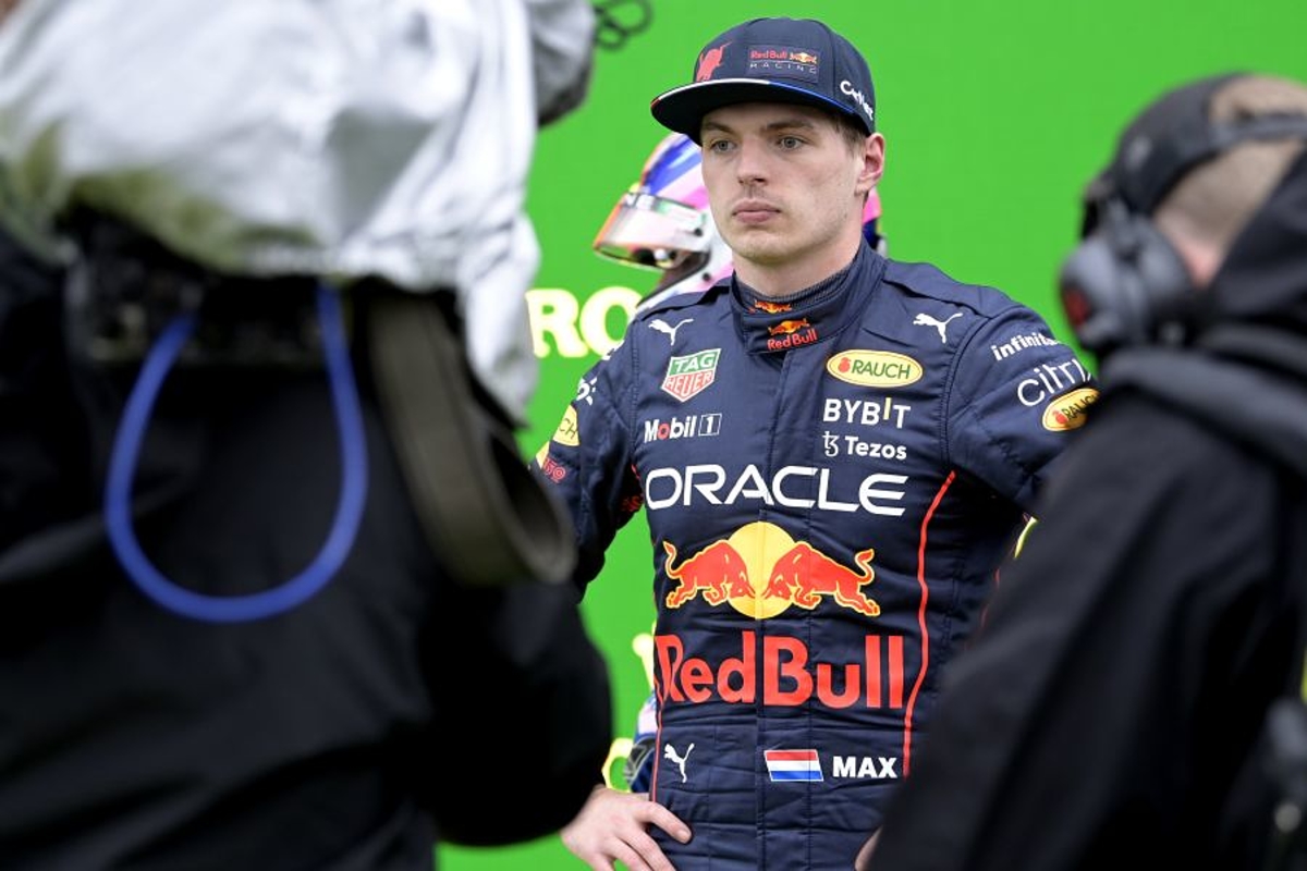 Twitter barst los na pole Verstappen: remde hij wel af tijdens de gele vlag?