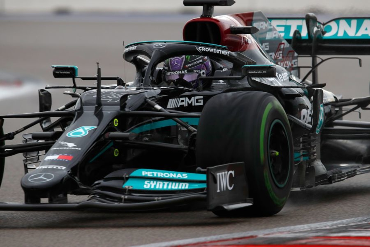 Hamilton pit wall crash "made no difference" in Mercedes qualifying disaster - Wolff