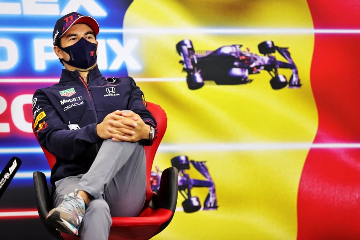 Perez groeit langzaam bij Red Bull: "Volg steeds meer eigen weg in plaats die van Verstappen"