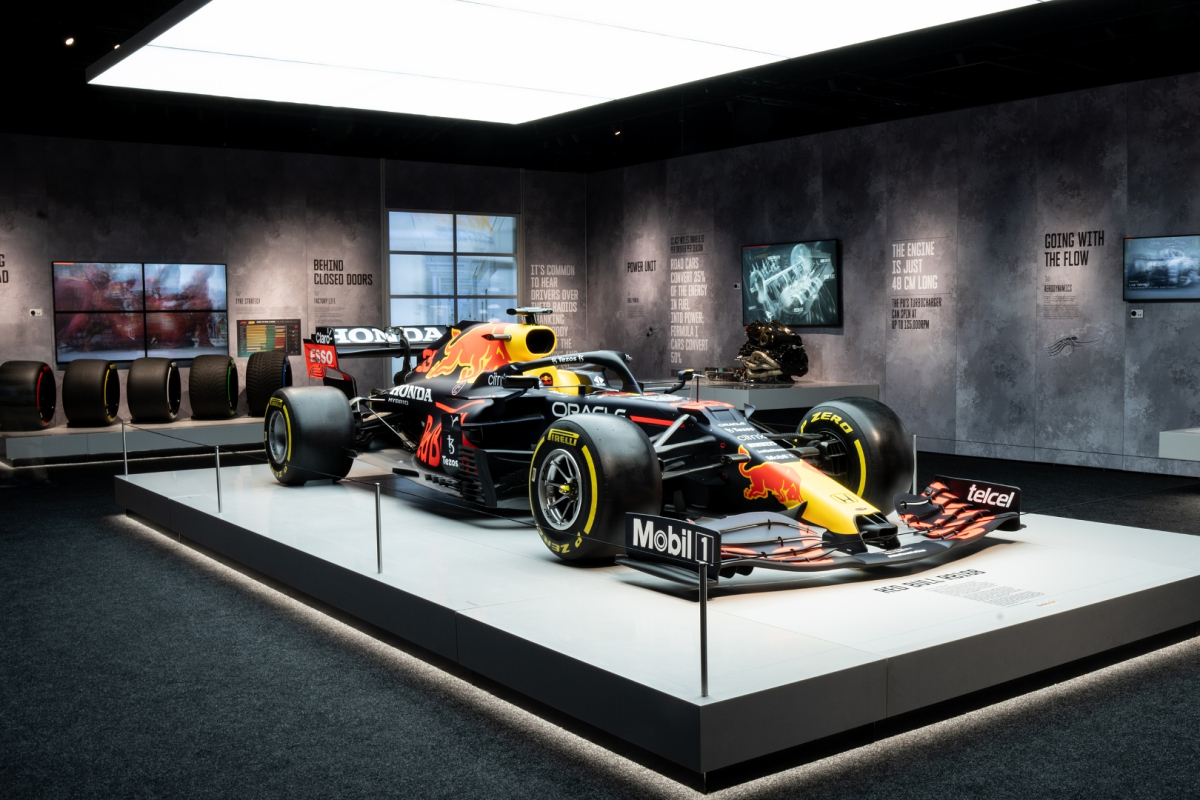 LIVE: volg hier de presentatie van de livery's tijdens F1 75 in de O2 Arena