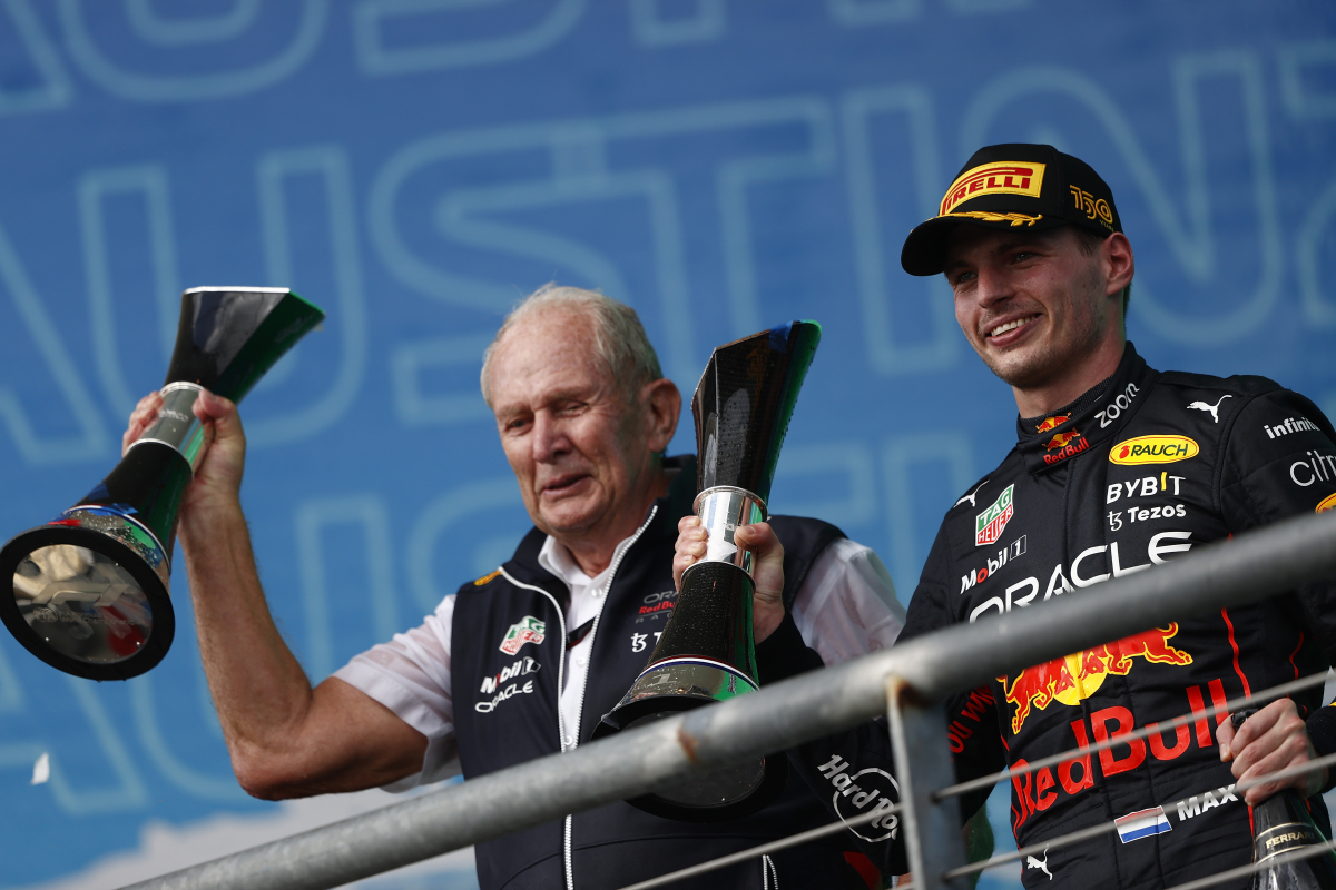 Marko mee met Verstappen op het podium: "Ik ben zeiknat door Hamilton!"