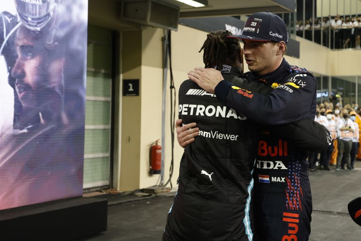 Verstappen blikt één jaar na Abu Dhabi terug: "Je moet naar het hele seizoen kijken"