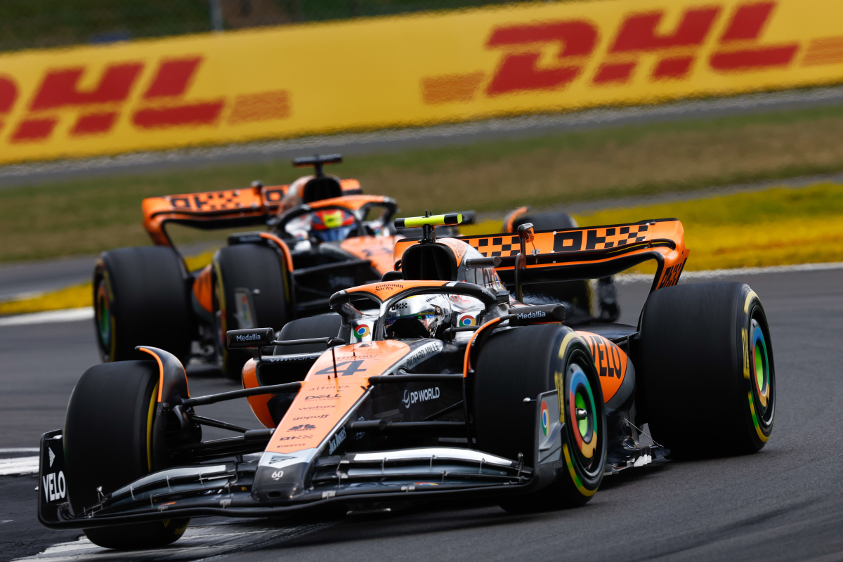 McLaren sorprende en Silverstone, pero no le alcanza contra Max Verstappen; Checo Pérez, sexto