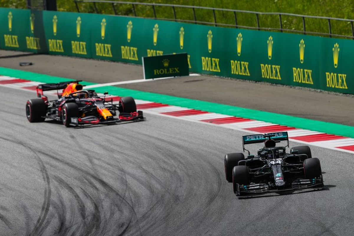 Strategie Mercedes en Red Bull het langzaamst volgens Pirelli