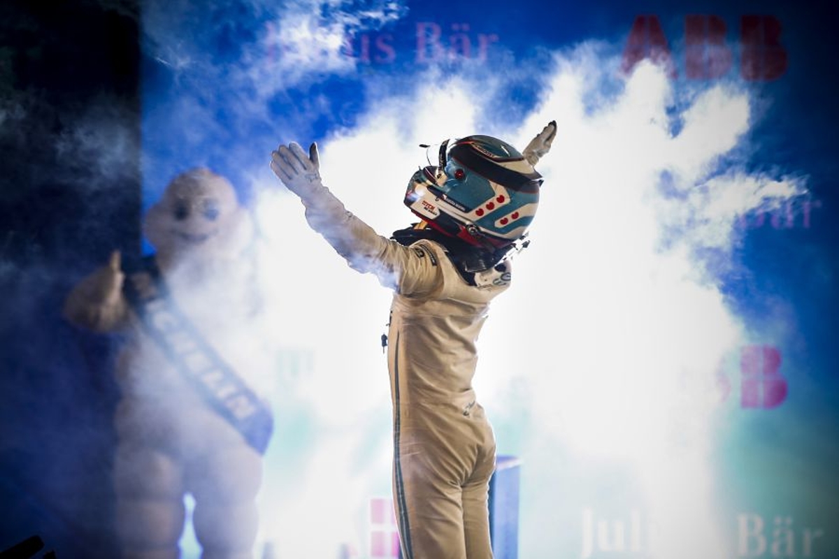 Nyck de Vries zegeviert in Saoedi-Arabië, pakt de leiding in Formule E-kampioenschap