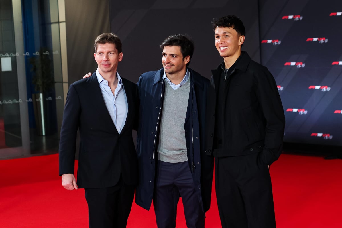 James Vowles, Alex Albon, Carlos Sainz