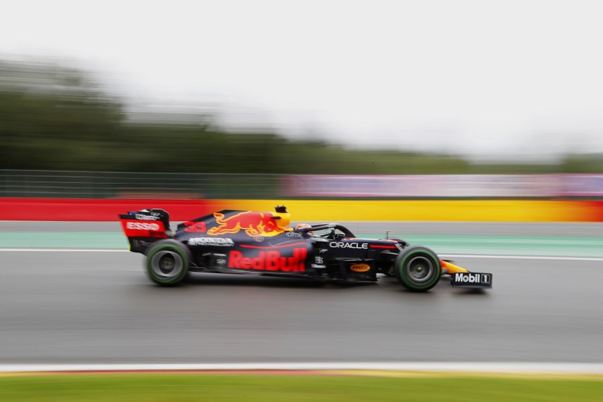 Verstappen bounces back from Friday crash to dominate wet final practice