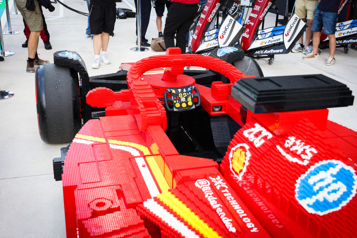 Verstappen en co rijden 'Grand Prix van Miami' in F1 LEGO-auto's