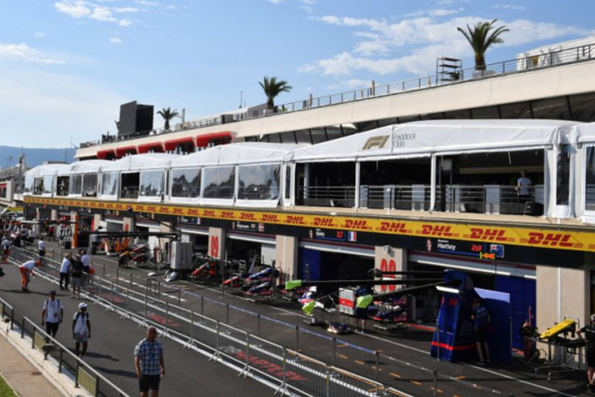 Hamilton and Ricciardo reveal 'dangerous' pit lane concerns