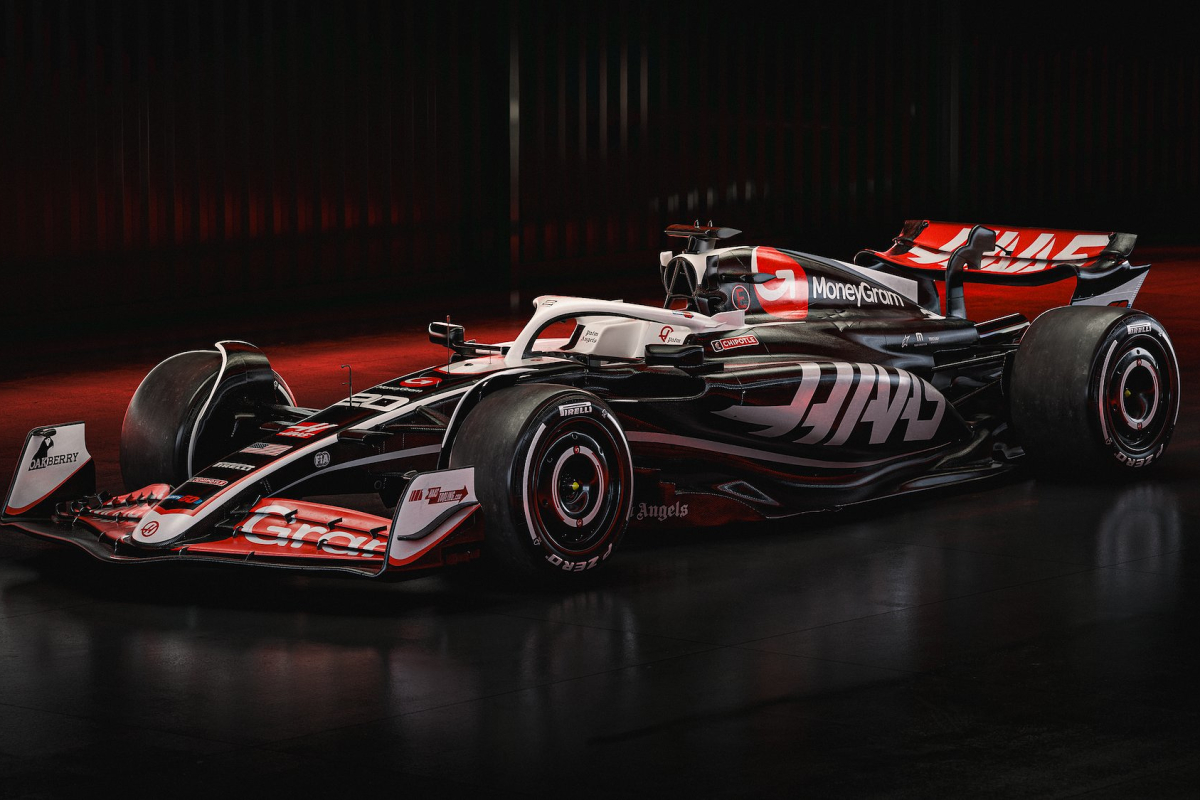 Haas toont livery voor seizoen 2024 voor het eerst aan de buitenwereld