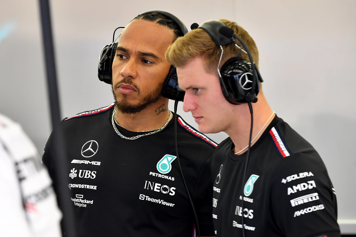 Axed F1 star reveals UNUSUAL training method alongside Hamilton