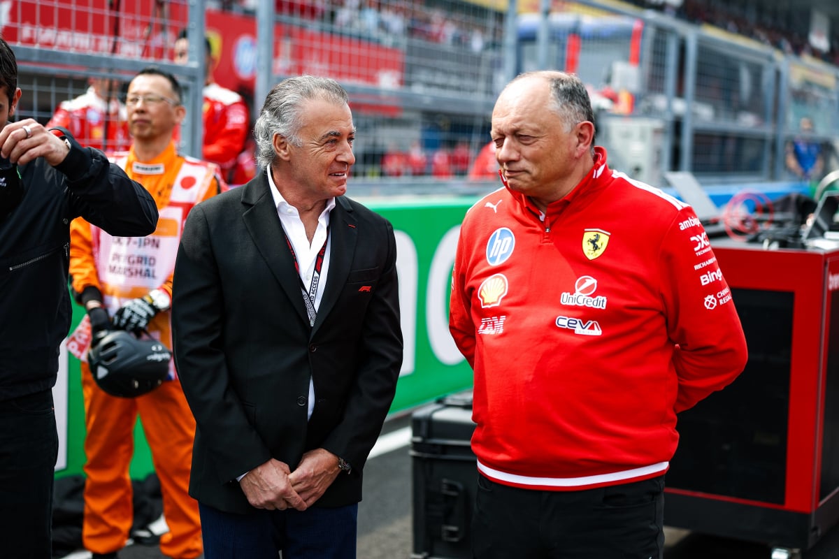 An image of F1 legend Jean Alesi and Ferrari team principal Fred Vasseur