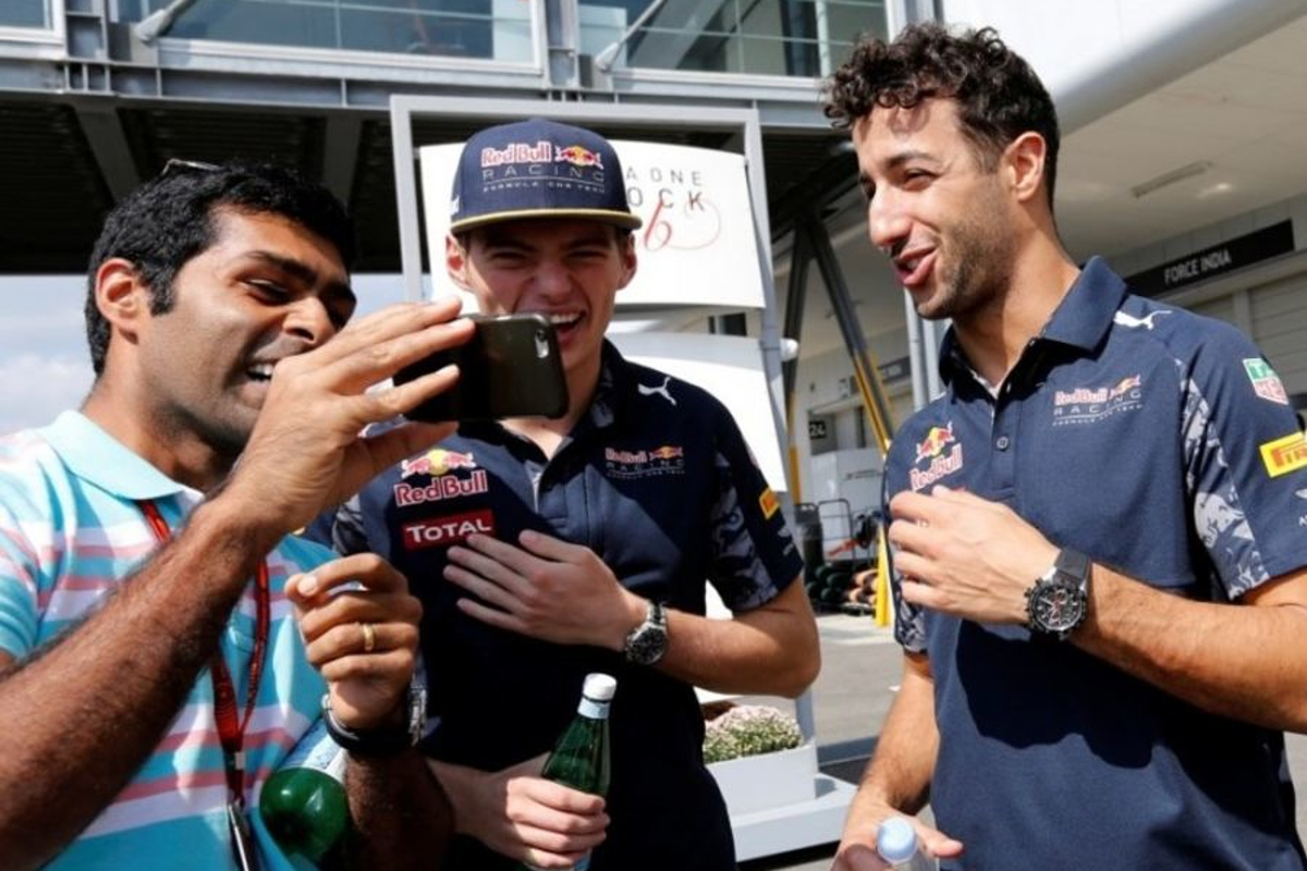 Verstappen en Ricciardo nemen de tijd voor hun fans in Bahrein