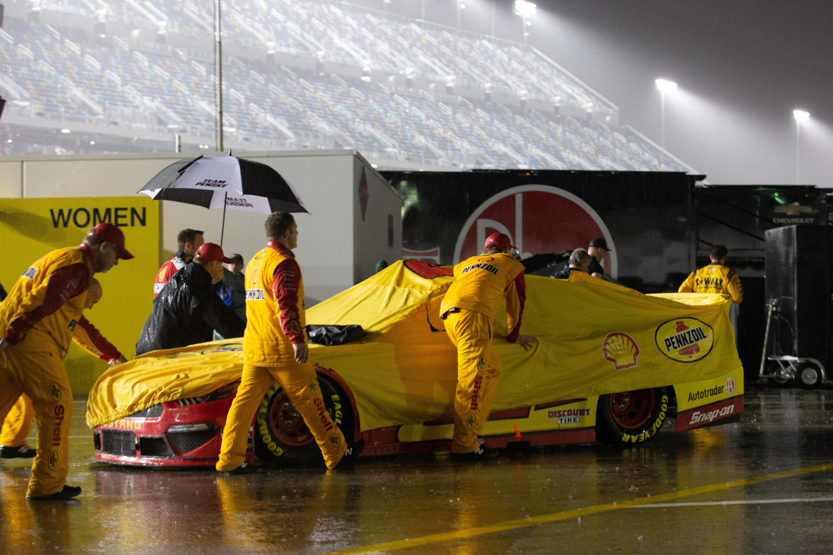 Daytona 500 STOPPED due to adverse weather