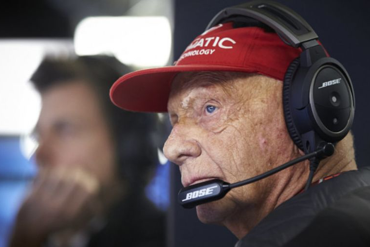 Lauda aan de betere hand: "Hij vecht als een leeuw"