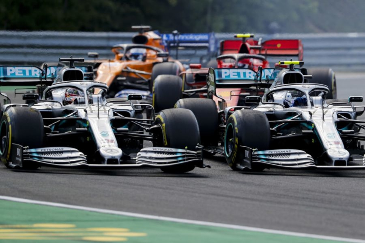 Mercedes: "Wat Verstappen en Leclerc mochten, mogen onze coureurs niet"