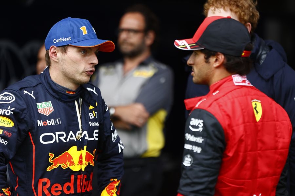 Sainz niet gefocust op voorkomen titel Verstappen: 'Die gaat Max toch wel pakken'