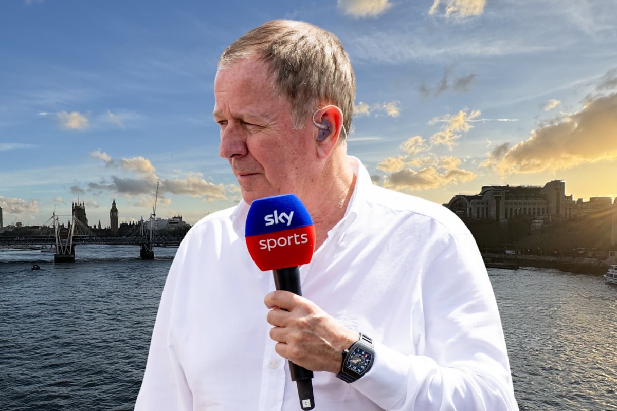Martin Brundle stands in front of the London Eye 