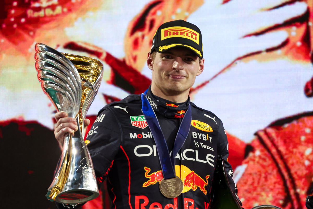 Verstappen grapt over moment waarop hij dacht kampioenschap te winnen: "Na Bahrein"
