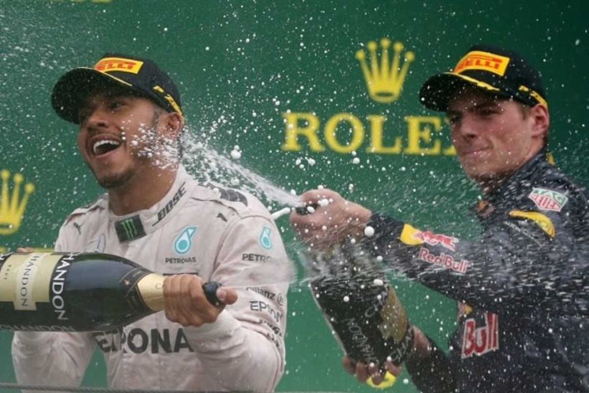 Max Verstappen vindt zichzelf beter dan Lewis Hamilton: "Zeker weten"