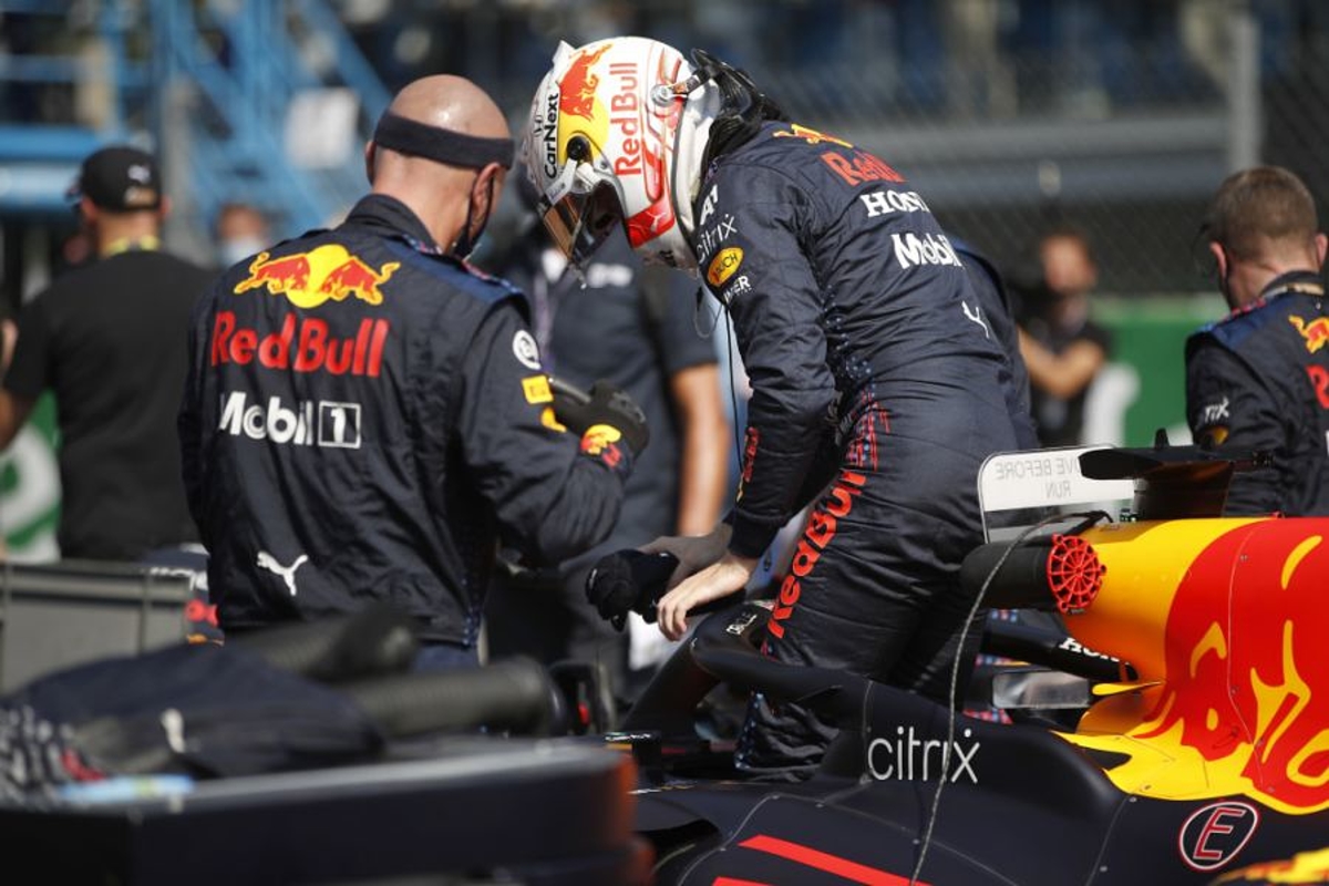 Verstappen verandert aanpak niet na crash met Hamilton: "Ik denk het niet"