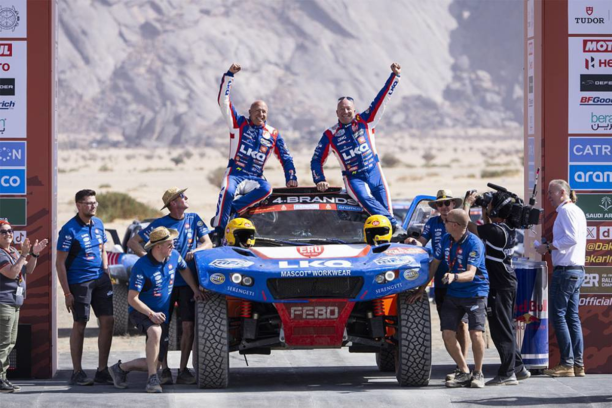 Coronel Dakar Team verliest spiegel, maar is tevreden over openingsdag Dakar 2025