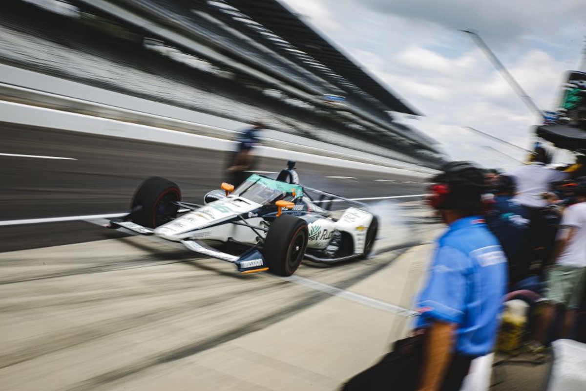 Alonso crashes in Indy 500 practice