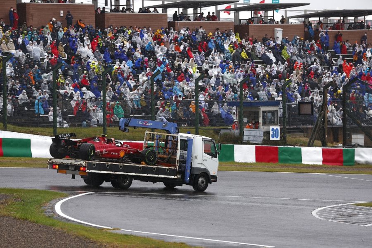 Sainz geïrriteerd: "Dan gaat iedereen weer klagen dat Formule 1 niet racet in de regen"