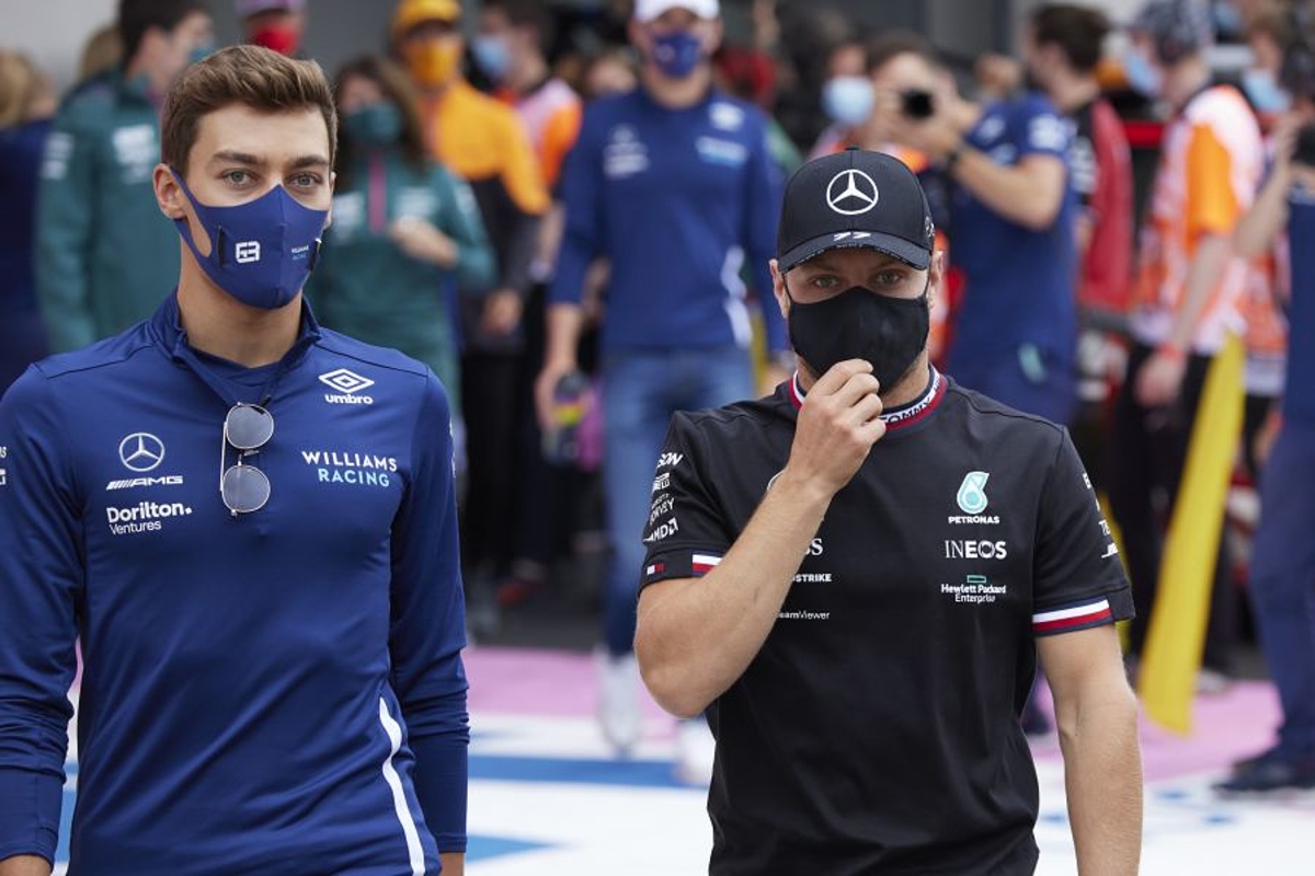 Knipogende Wolff wil dat Russell en Bottas allebei een toekomst in de F1 hebben