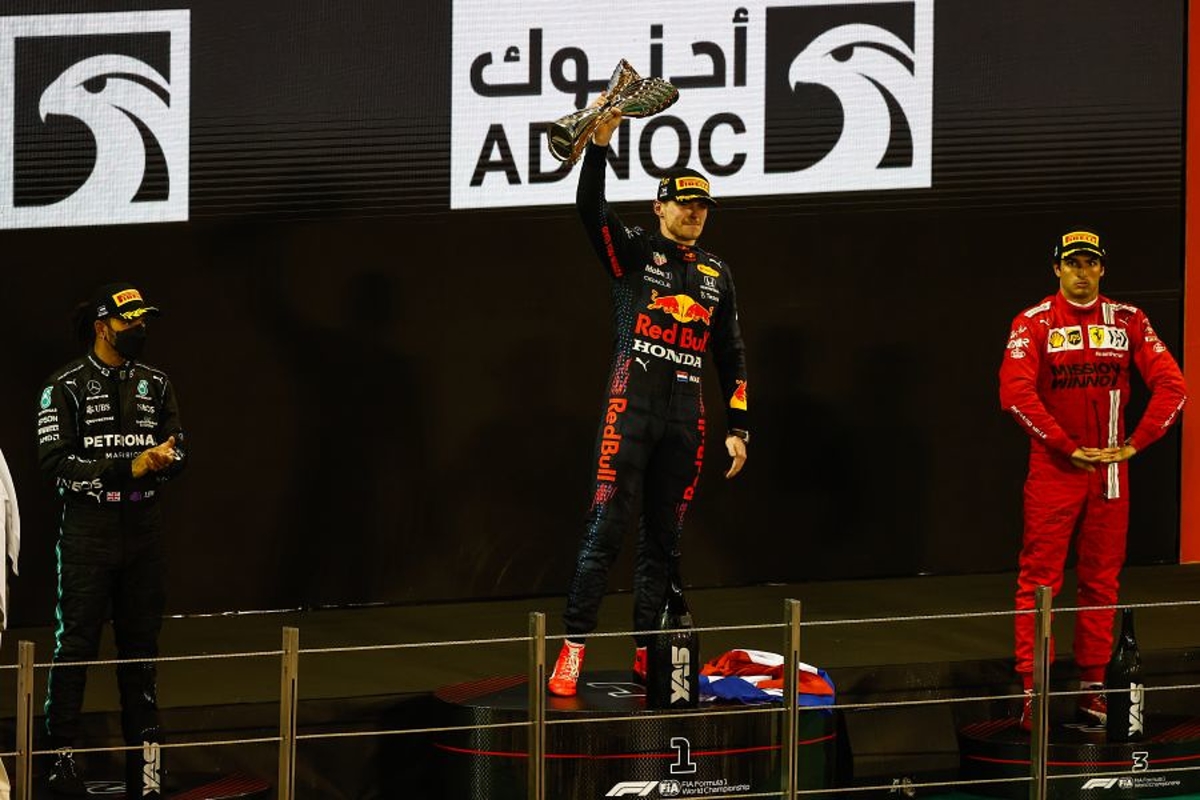 Carlos Sainz: Hamilton 'realmente sufrió' en el podio de Abu Dhabi