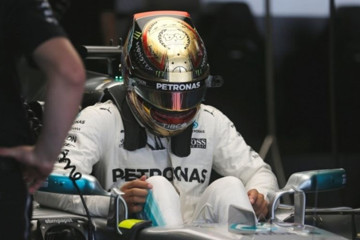 2e vrije training Abu Dhabi Hamilton de snelste, Verstappen worstelt 2e vrije training Abu Dhabi Hamilton de snelste, Verstappen worstelt