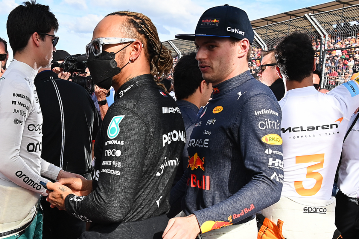 Verstappen lance une pique à Hamilton : "La Mercedes ne doit pas être si horrible"
