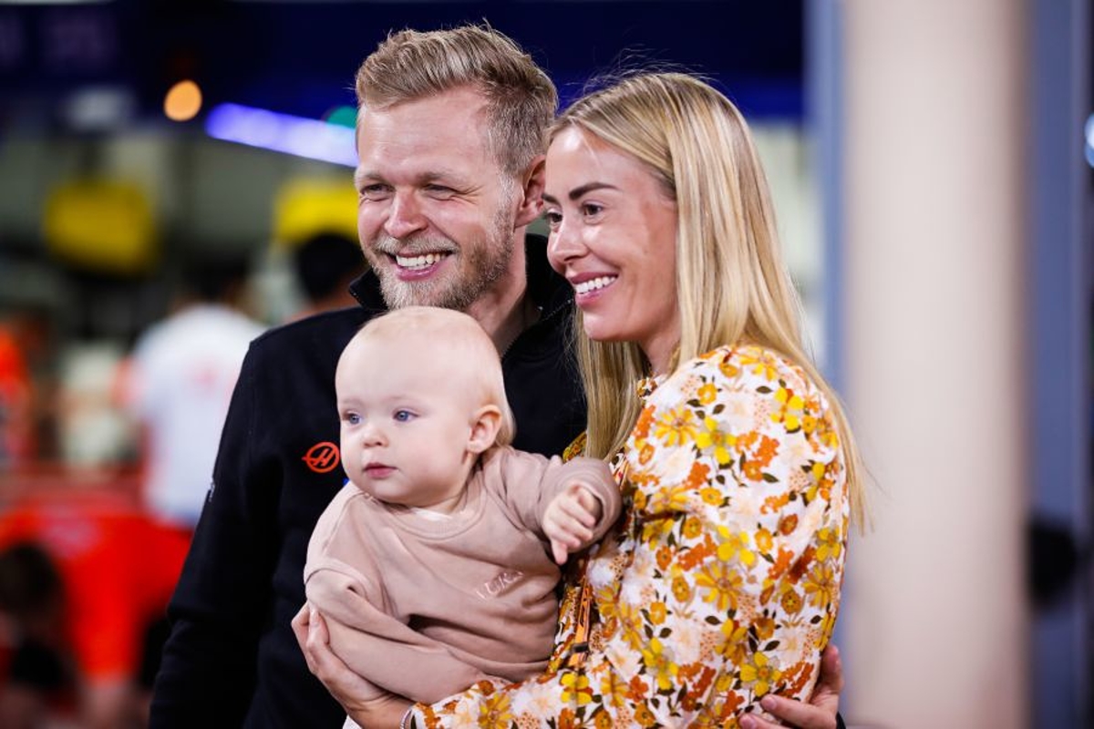 Magnussen's daughter steals qualifying show in heartwarming moment