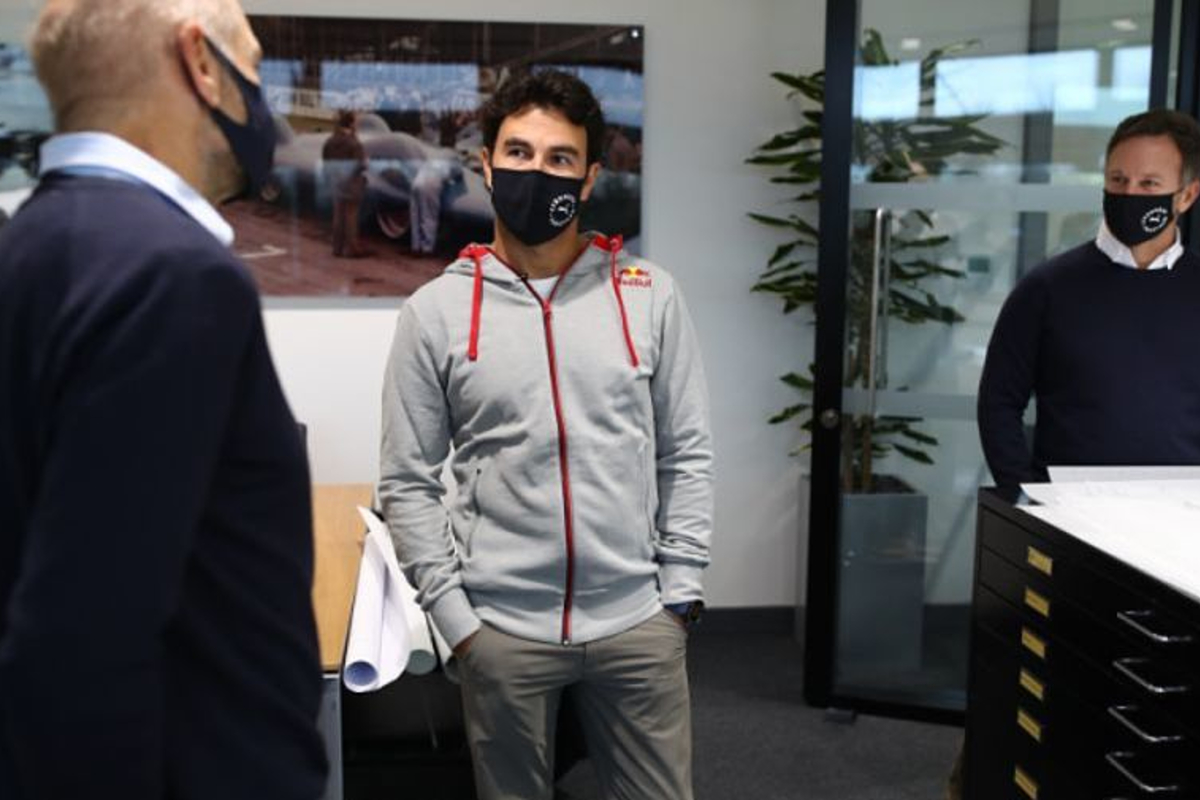 Verstappen: "Perez kan informatie meenemen van andere motorleveranciers"