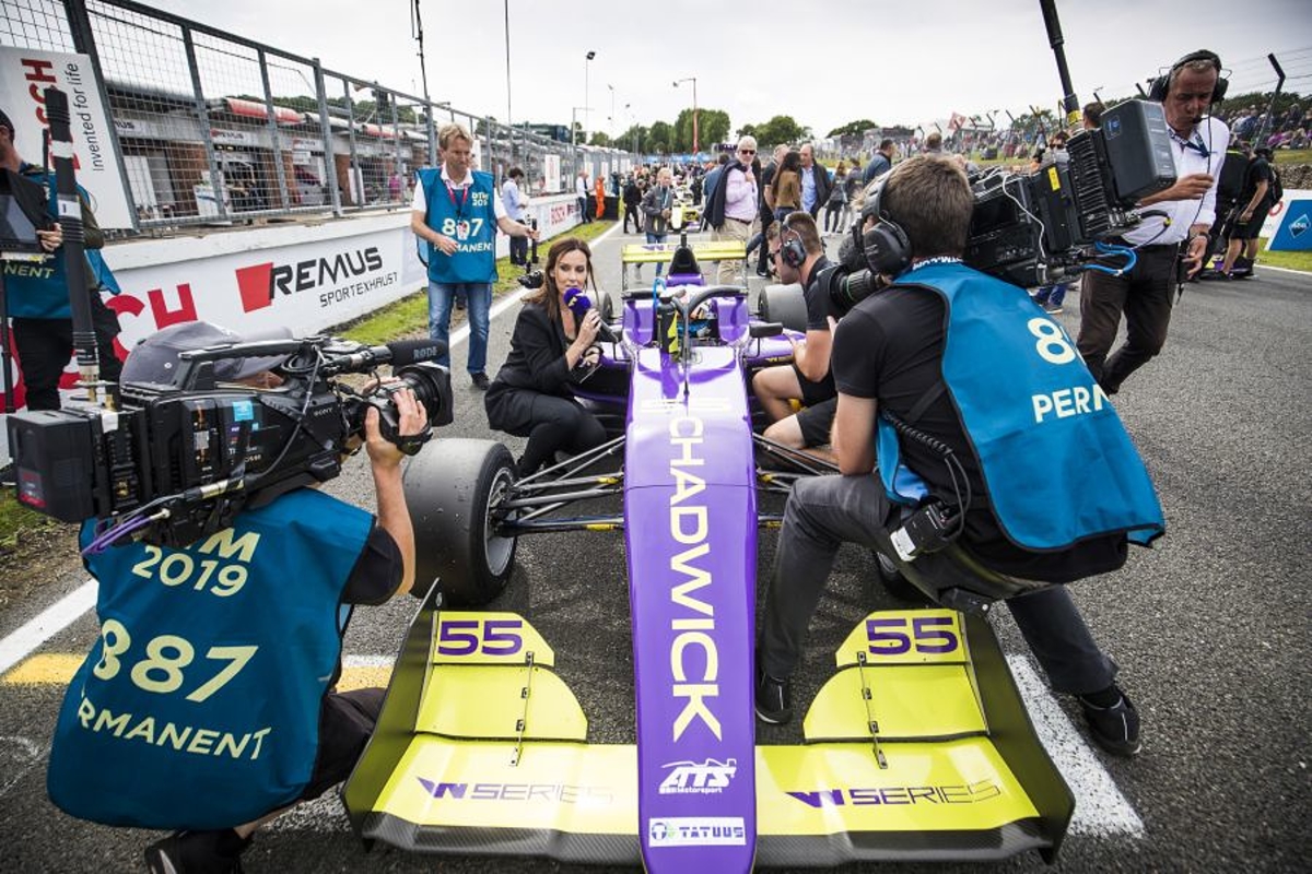Formule 1 neemt W Series vanaf volgend seizoen op in het voorprogramma