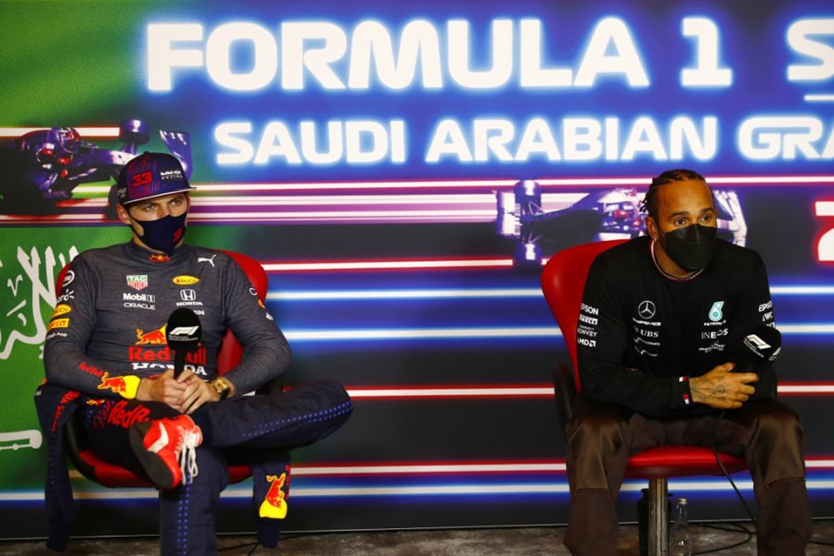 FIA straft Max Verstappen voor incident met Lewis Hamilton