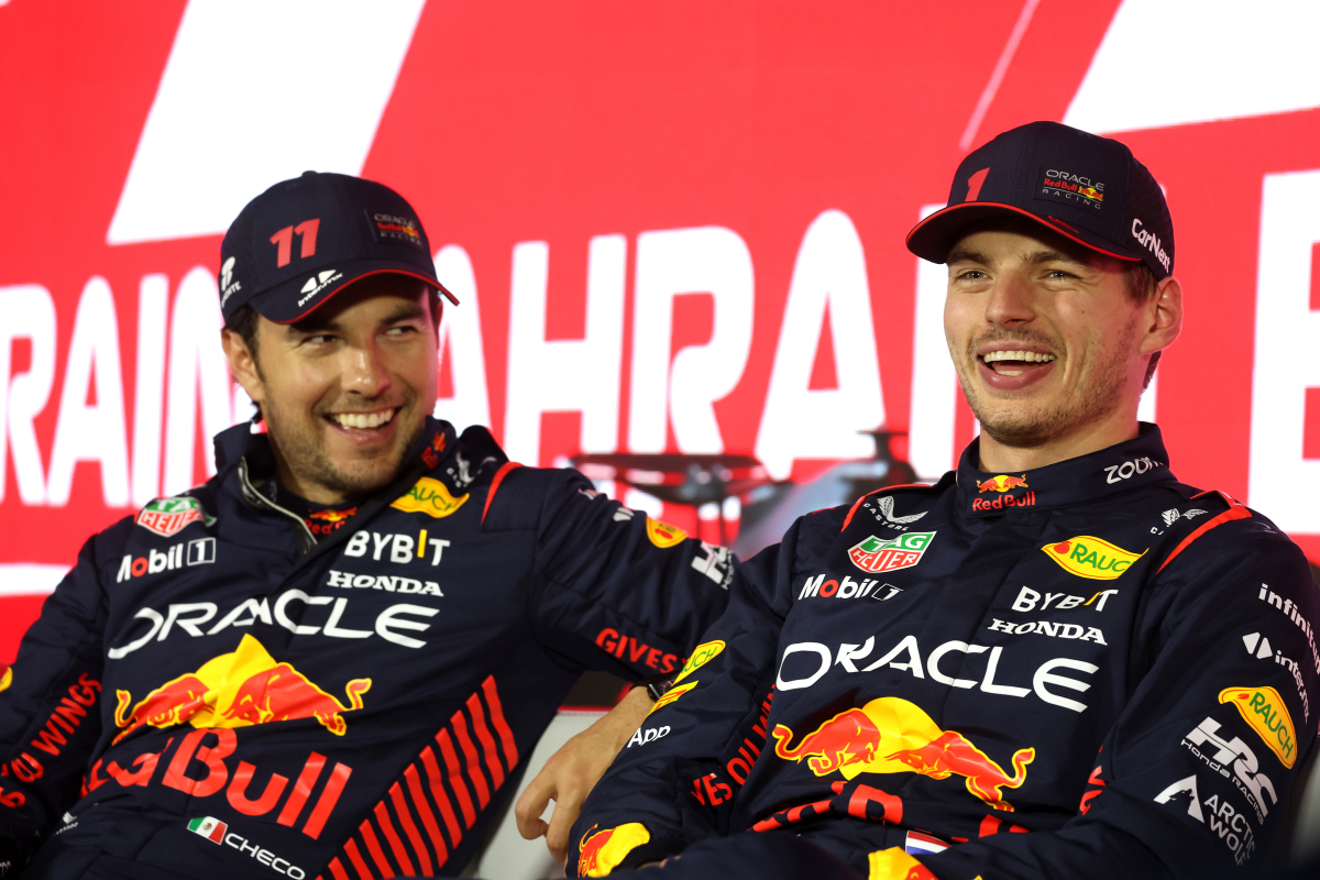 Red Bull: "A Verstappen le fallo el eje de transmisión; Checo, fenomenal"