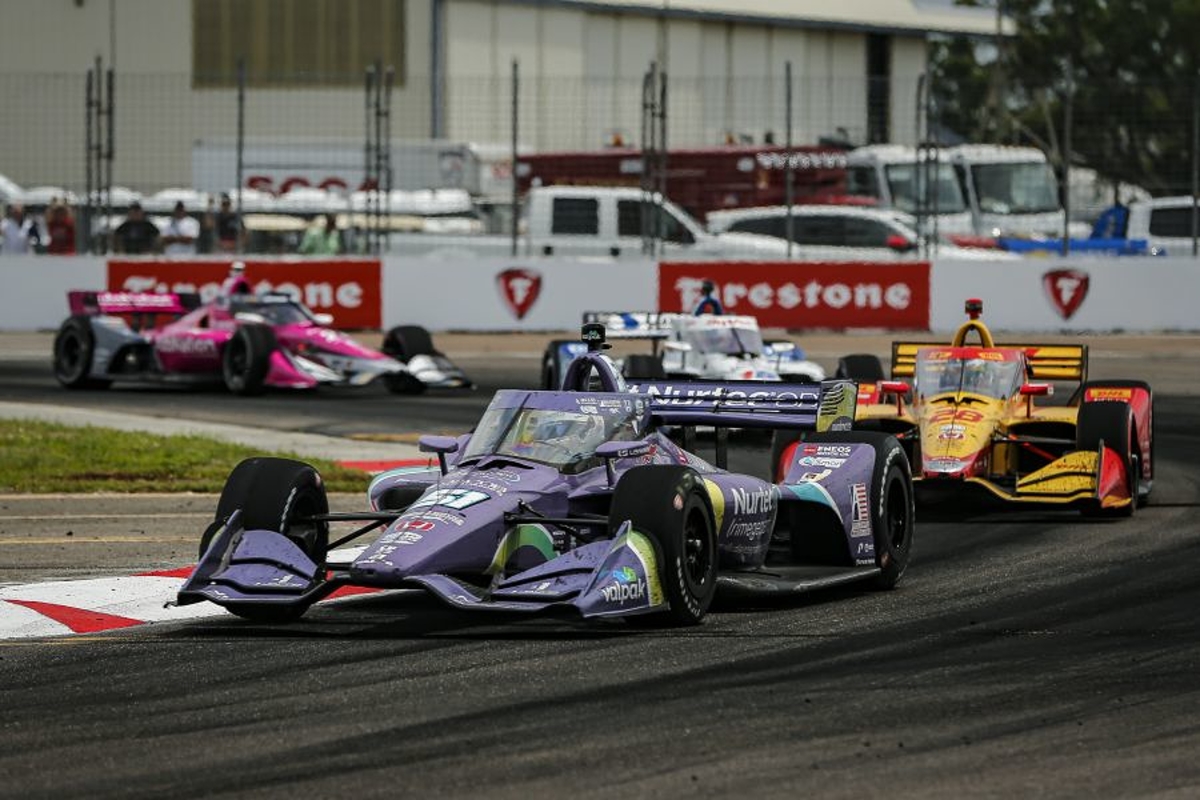 Grosjean stunt met eerste pole position in IndyCar Series